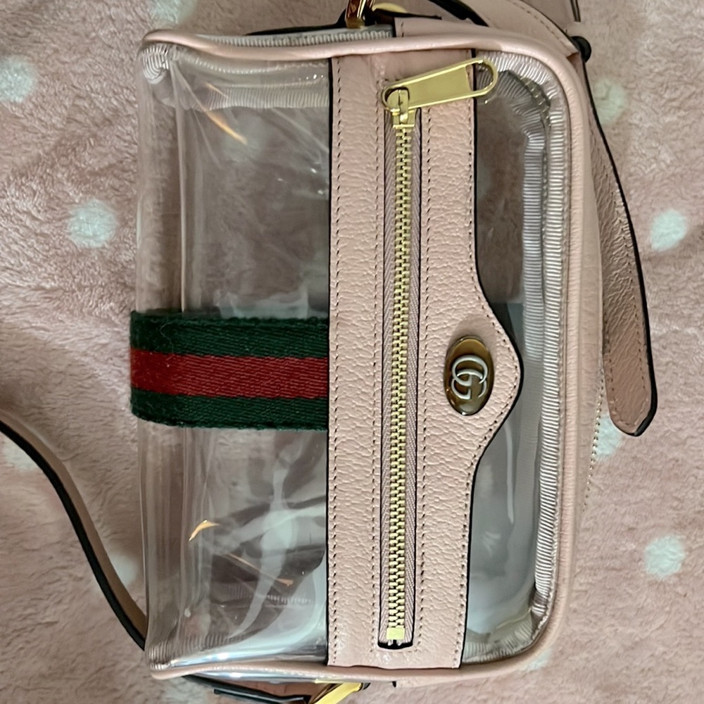 Authentic Gucci- Preowned- Only worn once- Smoke Free home-Summer Vibes